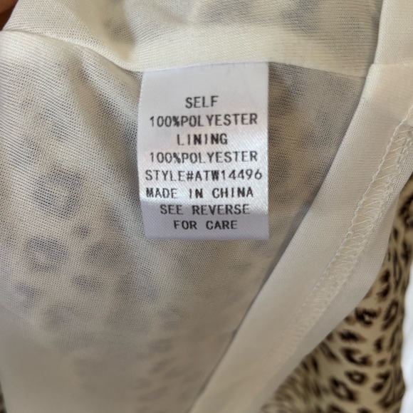 Andthewhy Leopard Print Long Sleeve Dress Size Medium - Picture 6 of 8